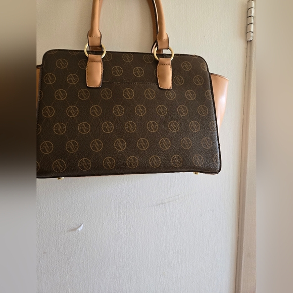 Adrienne Vittadini Studio The Signature Collection Satchel Double Handle Handbag - Picture 6 of 16